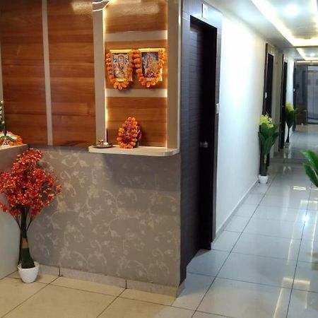 Hotel Atlanta Ahmedabad Exterior photo