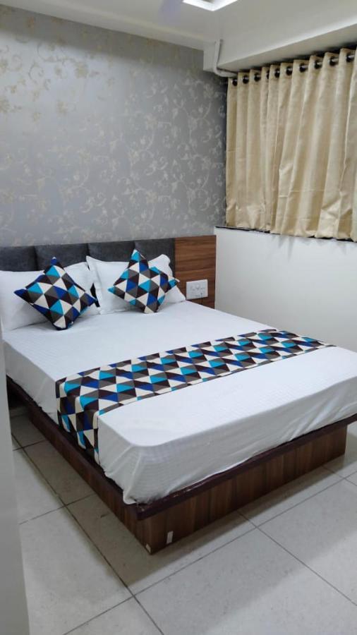 Hotel Atlanta Ahmedabad Exterior photo